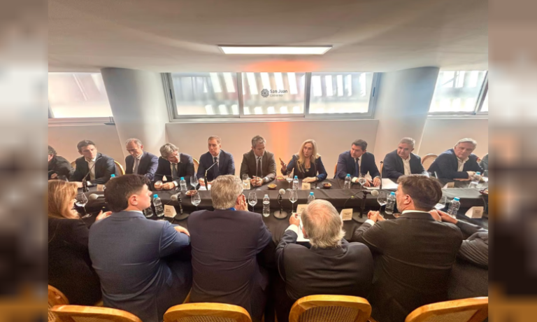 Con Karina y sin Adorni, el Gobierno lanzó la Mesa Federal Minera