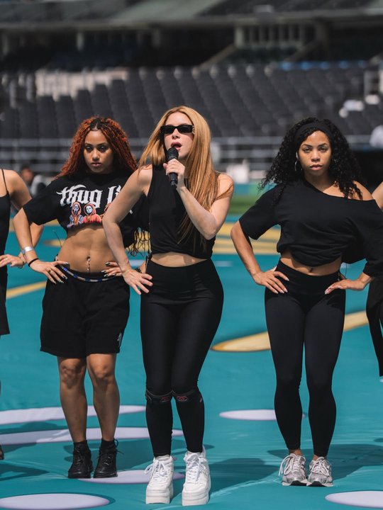 Shakira muestra su rutina de ensayos y canta «Dai Dai» rumbo a la apertura del Mundial 2026