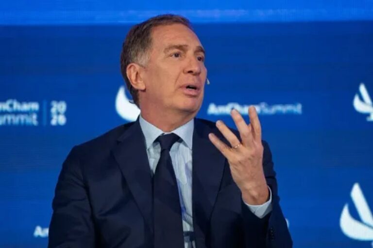 El gobierno se apoya en el “oficio” político de Santilli y abre una nueva etapa tras la crisis por Adorni