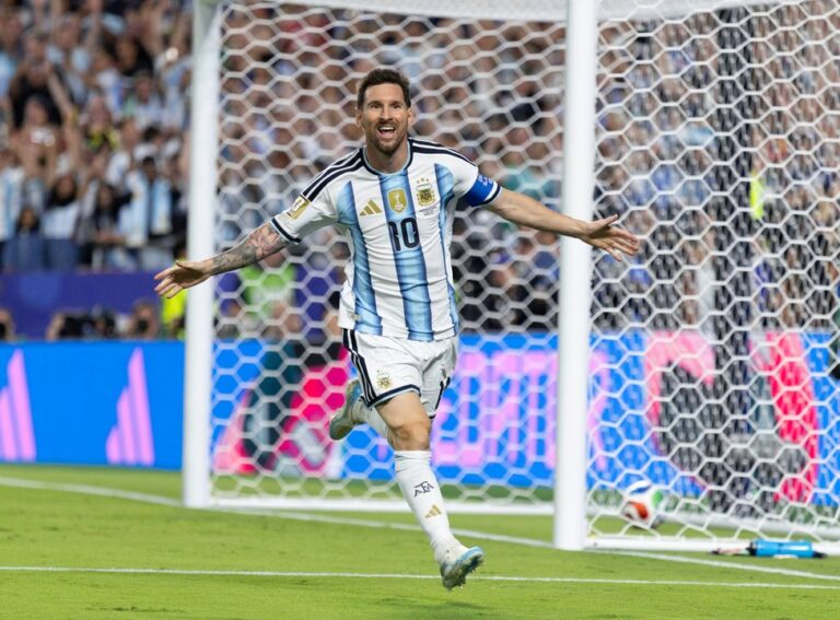 Kylian Mbappé metió dos goles e igualó a Lionel Messi en la tabla de goleadores del Mundial 2026