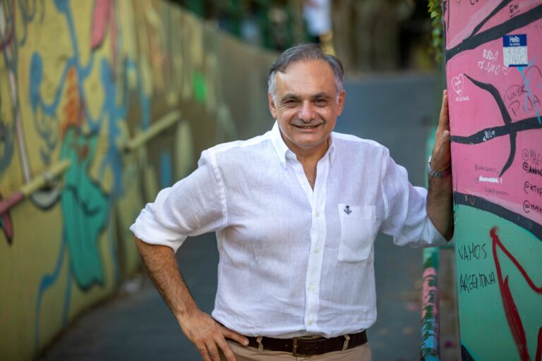 Franco Bagnato comenzó en Radio 10 con una mirada federal y sin una mirada política de la actualidad