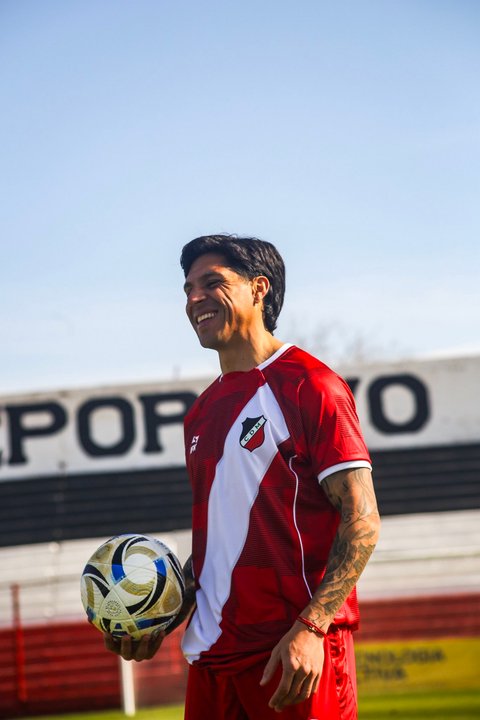 Enzo Pérez recibe tres fechas de suspensión tras su expulsión en un polémico partido