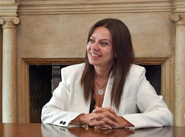 Gobierno advierte a CTERA sobre obligaciones en paro docente y posibles sanciones