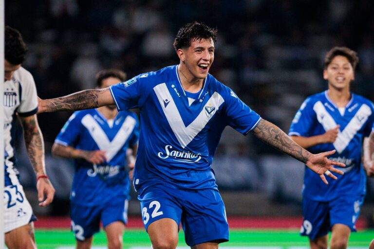 Vélez derrocha juventud y se impone ante Talleres en Córdoba