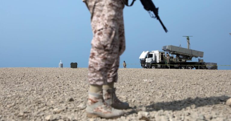Irán anuncia ataques contra bases y tropas de EEUU en Bahréin, Kuwait y Siria