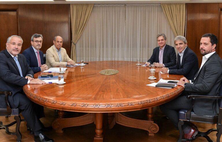 La UIA Exige Alivio Fiscal Urgente para las PYMES Argentinas