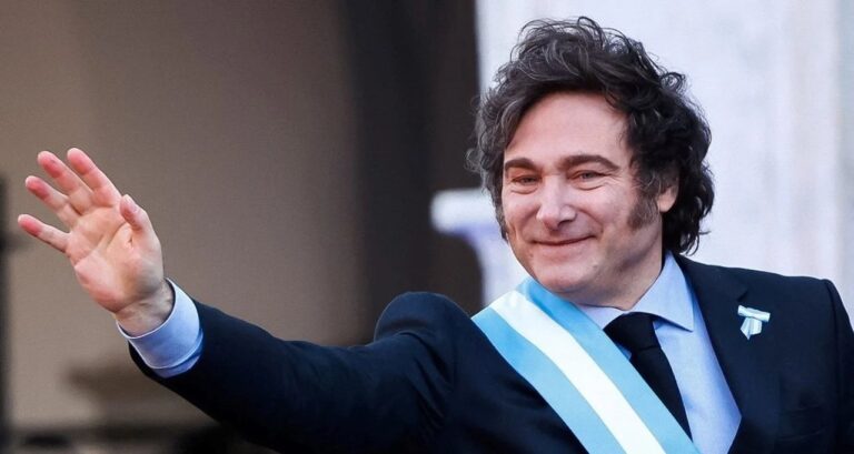 Milei elogia a Scaloni: «Una mente brillante» y expresa su deseo de conocerlo