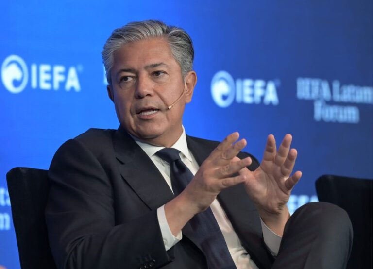 Figueroa Defiende la Soberanía Territorial: «Las Tierras Deben Ser para Argentinos»