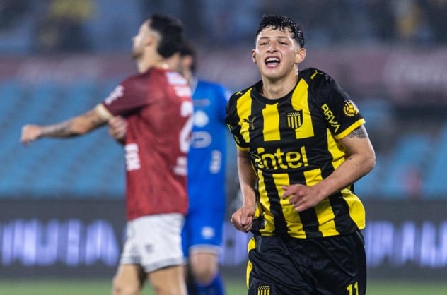 Peñarol se consagra campeón del Torneo Intermedio con una contundente victoria