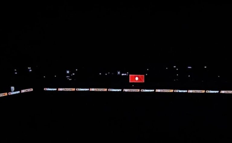 Inauguración de Iluminación en Barracas Central Termina en Apagón y Retraso del Partido