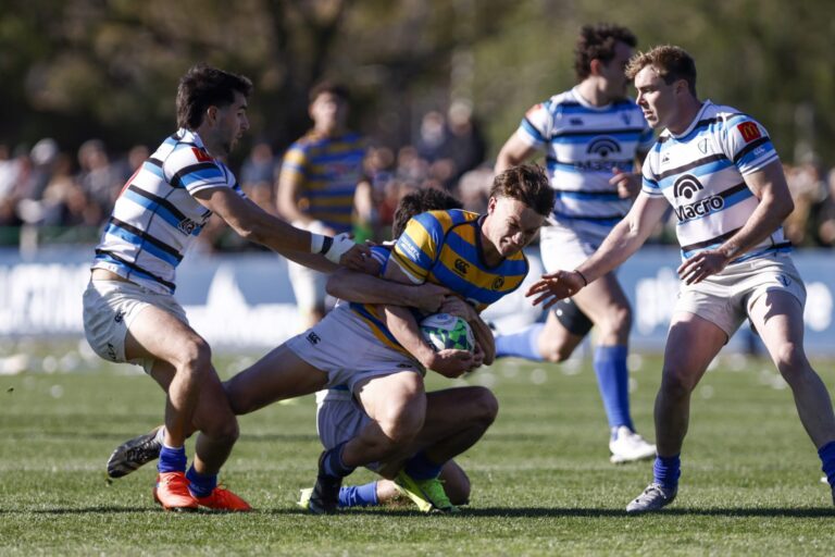 Hindú Resurge con Victoria Clave ante el SIC en la Lucha por el Top 14