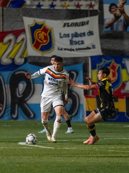 Colegiales Asegura su Lugar en la Lucha por el Reducido con Goleada a Midland