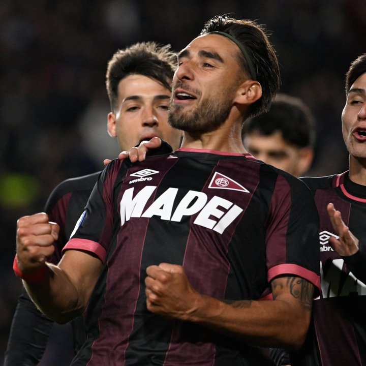 Lanús se impone ante Estudiantes y asegura su lugar en los playoffs