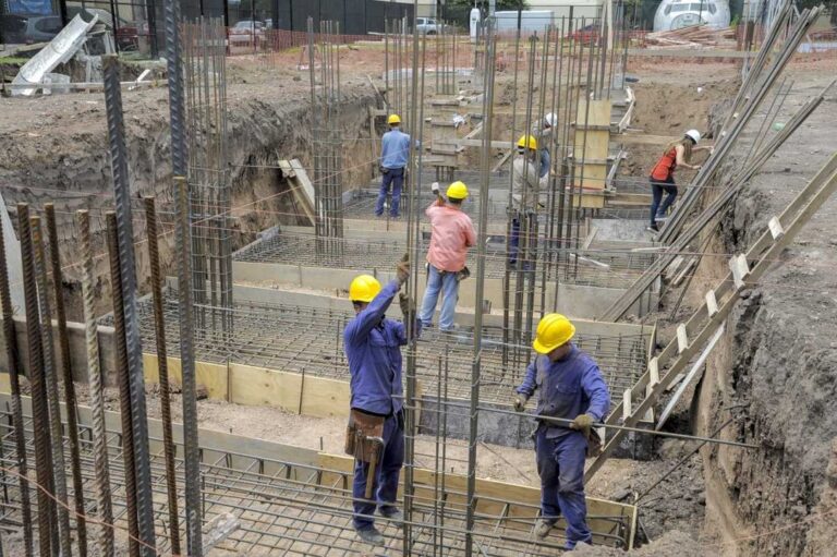 El costo de la construcción supera la inflación por aumento en mano de obra
