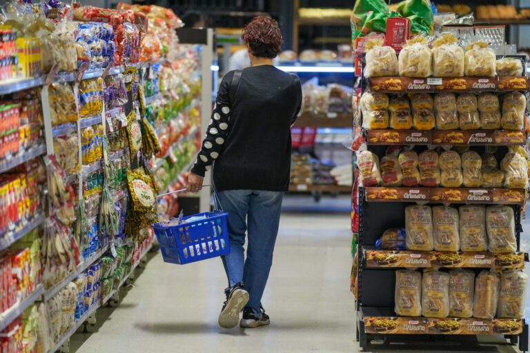 La Confianza del Consumidor Aumenta en Septiembre: Un Análisis por Sectores