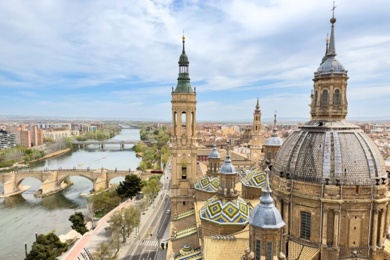 Zaragoza: Un Destino Imperdible para los Amantes de las Tapas y la Arquitectura