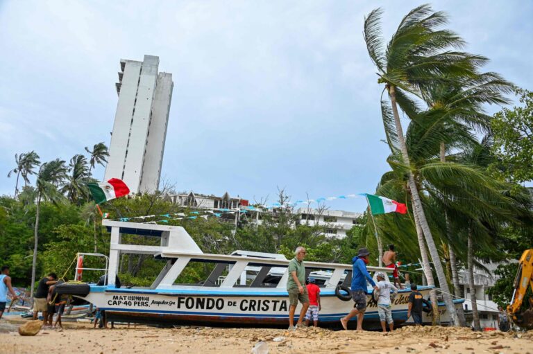Huracán Polo se Intensifica a Categoría 5: Alerta Máxima en las Costas de México